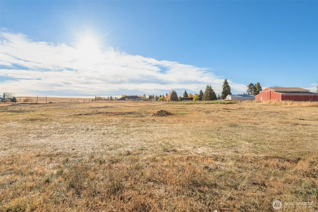 601 E 1st Street Waterville WA 98858