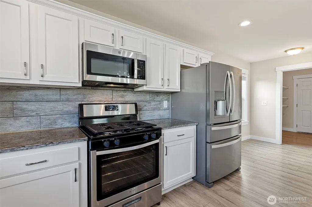 9547 187th Street Ct E Puyallup WA 98375