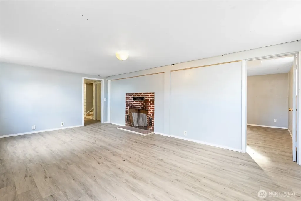 32105 S Finley Road Kennewick WA 99337