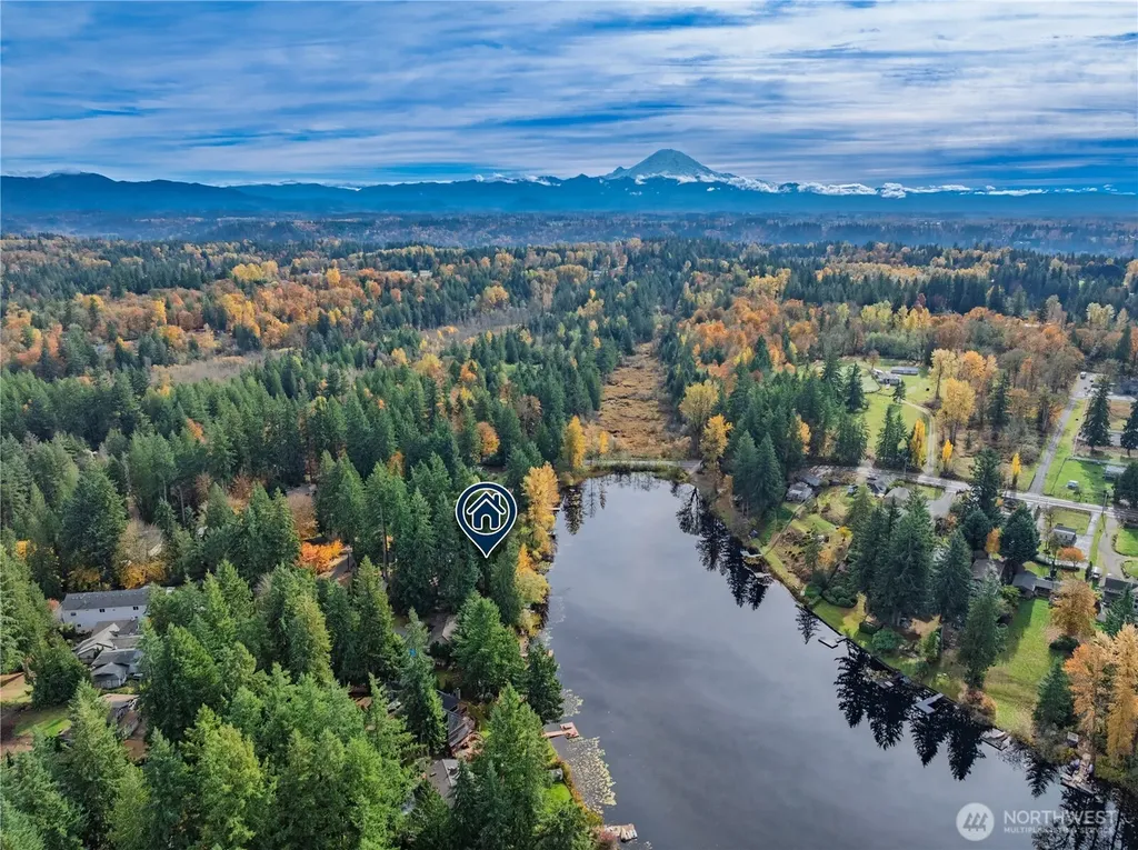 33401 E Lake Holm Drive SE Auburn WA 98092