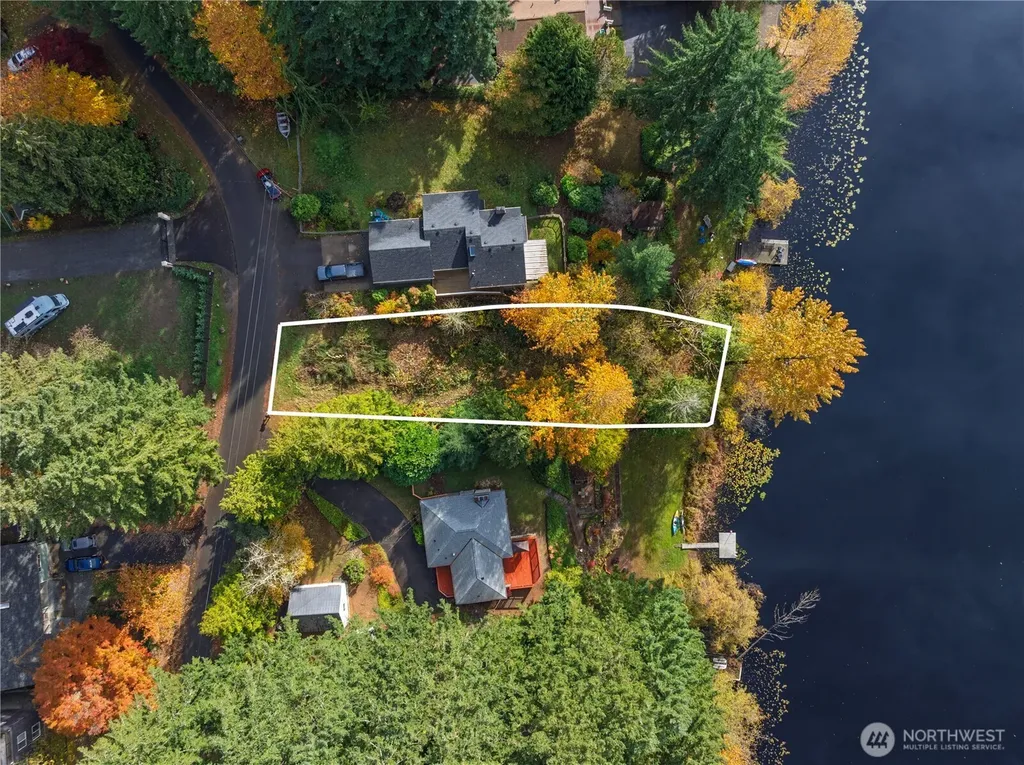 33401 E Lake Holm Drive SE Auburn WA 98092