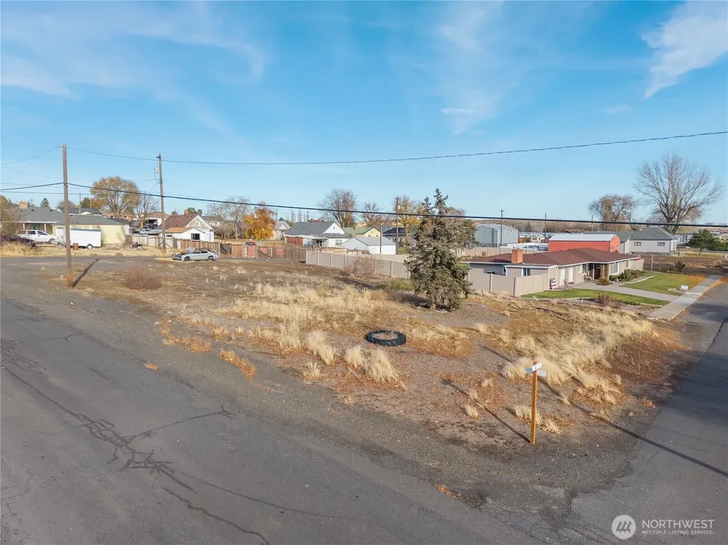 408 N L Street Lind WA 99341