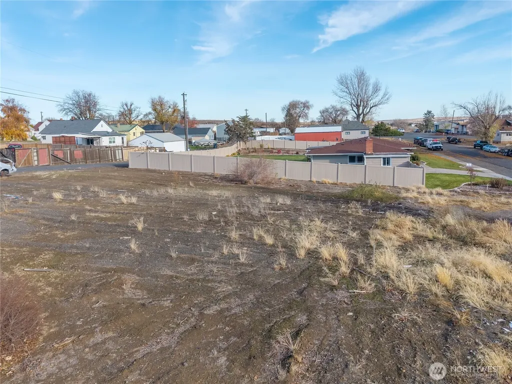 408 N L Street Lind WA 99341