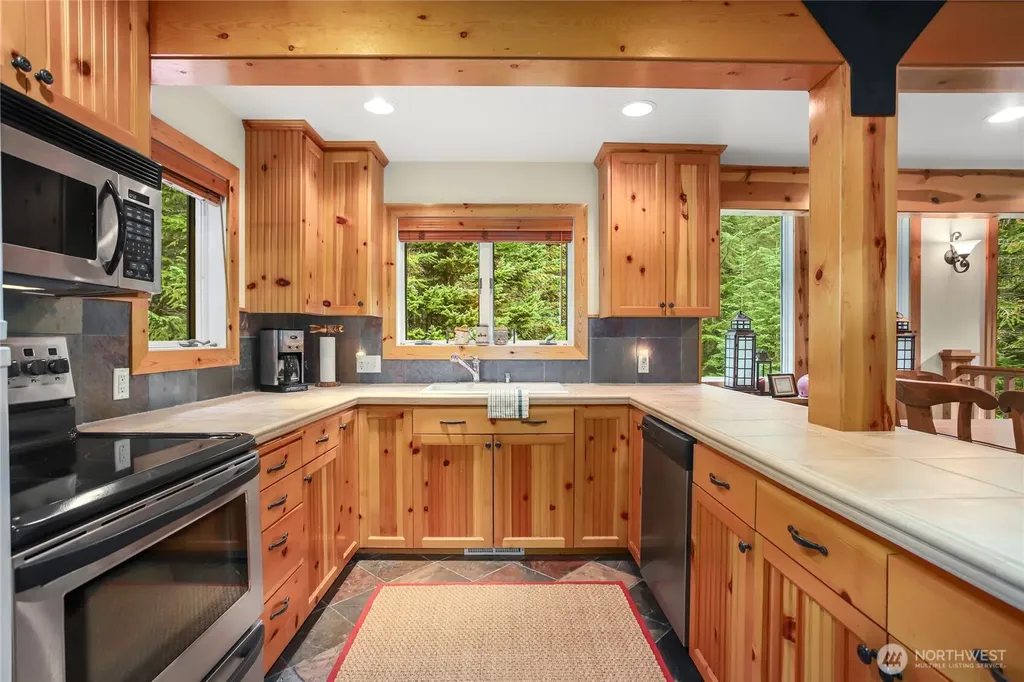22 Alpental Street Snoqualmie Pass WA 98068