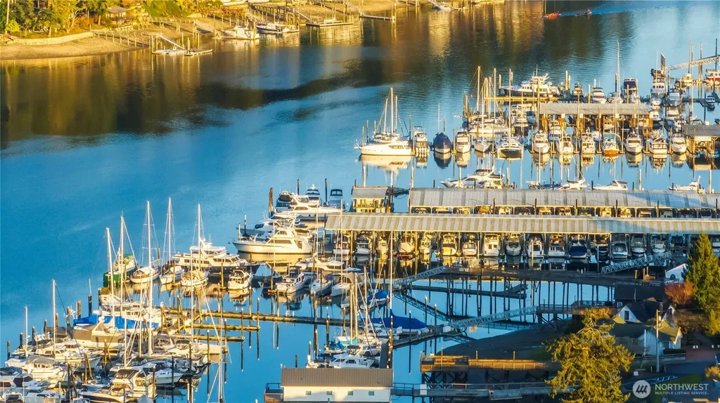 8307 Bayridge Avenue Gig Harbor WA 98332