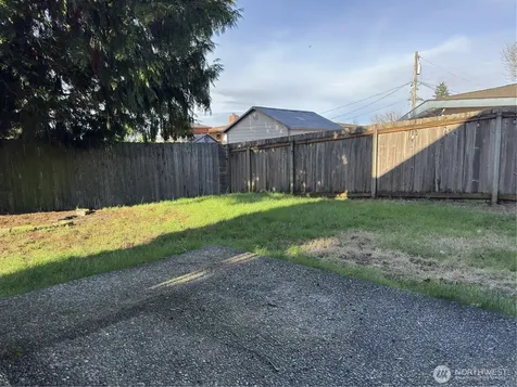 2826 NE 8th Street Renton WA 98056
