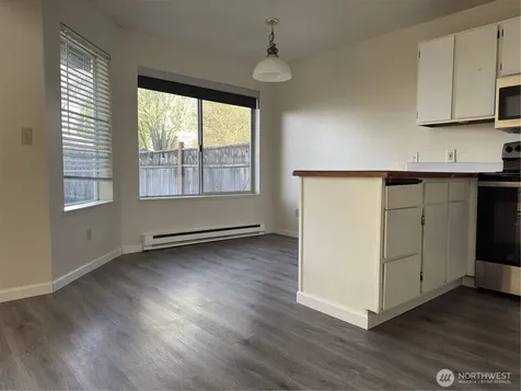 2826 NE 8th Street Renton WA 98056