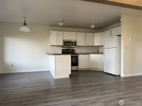 2826 NE 8th Street Renton WA 98056