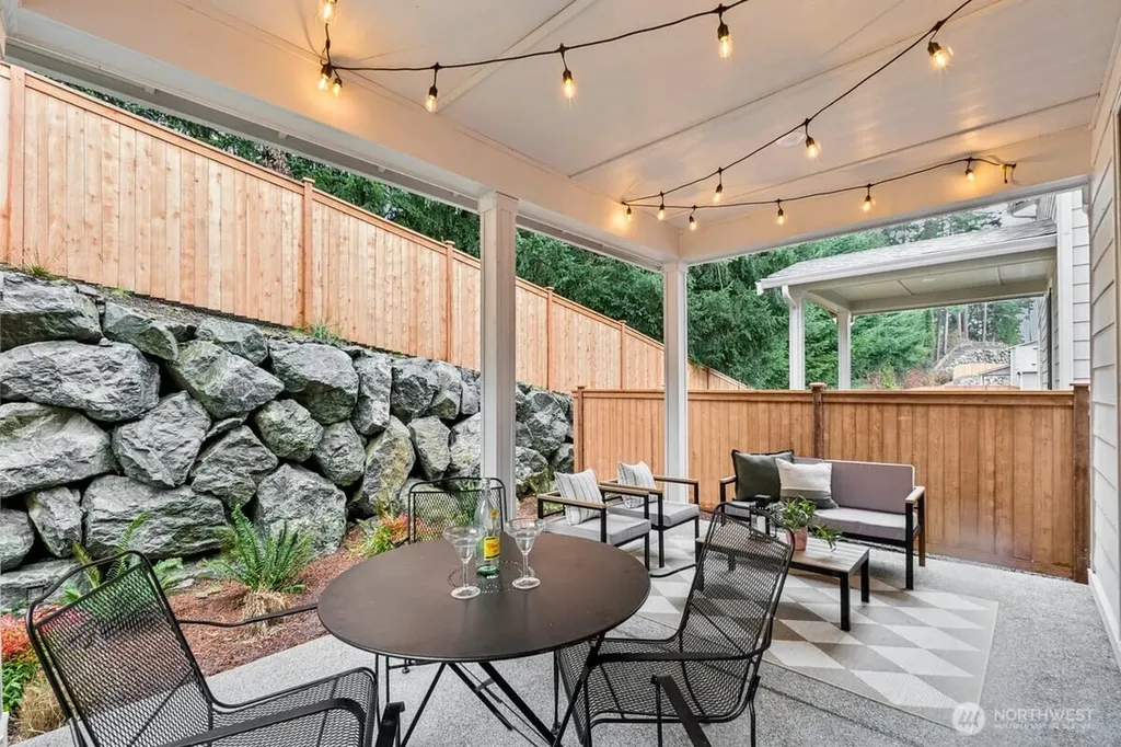 24233 13th Avenue SE Bothell WA 98021