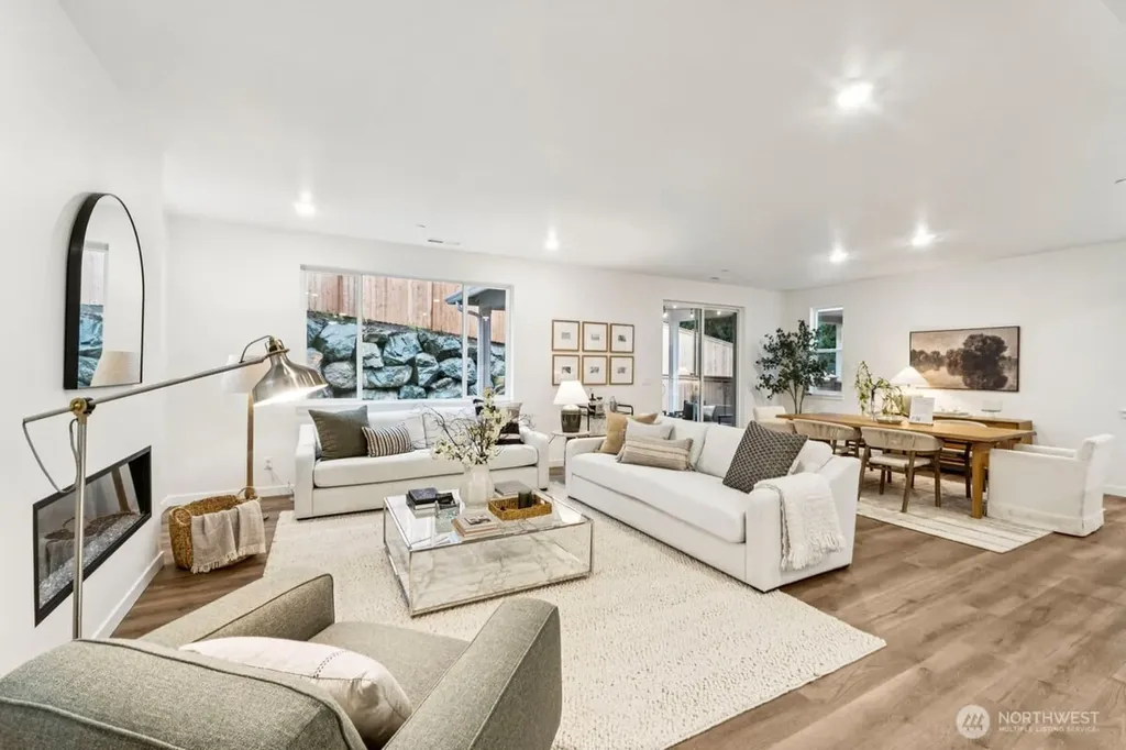 24233 13th Avenue SE Bothell WA 98021