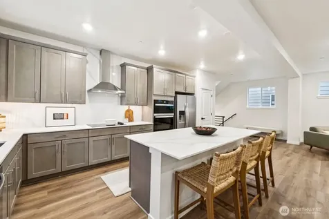 24233 13th Avenue SE Bothell WA 98021