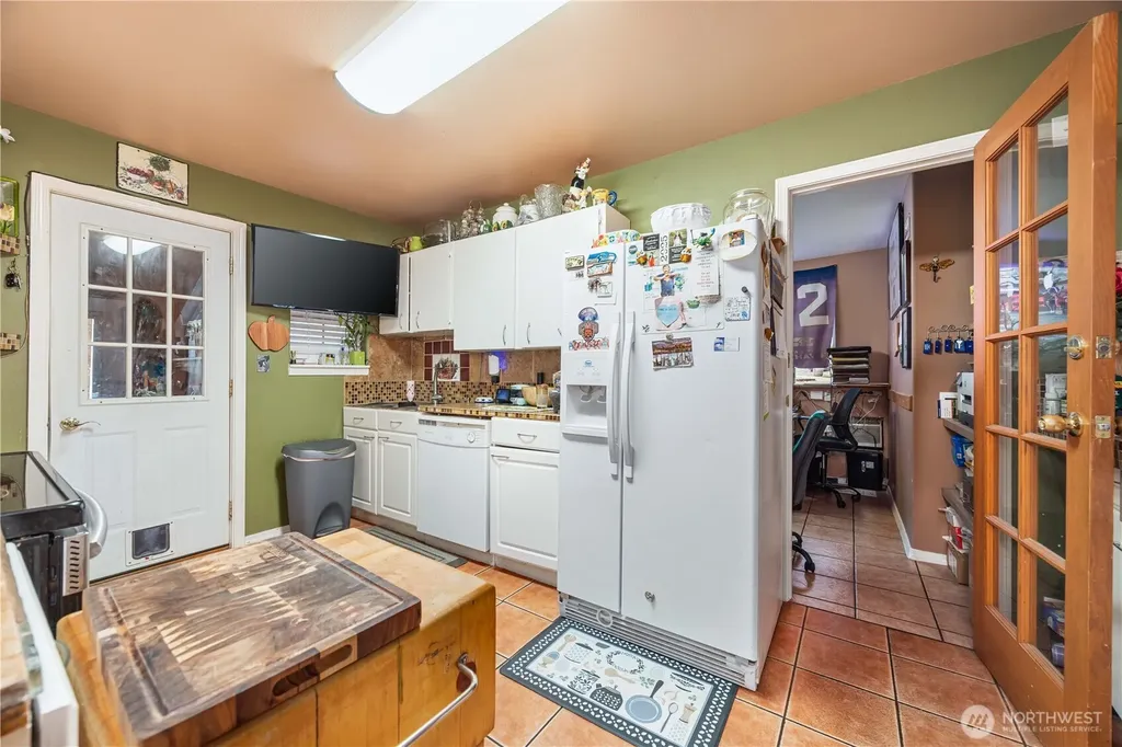 2044 W Woodin Avenue Chelan WA 98816