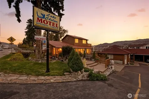 2044 W Woodin Avenue Chelan WA 98816