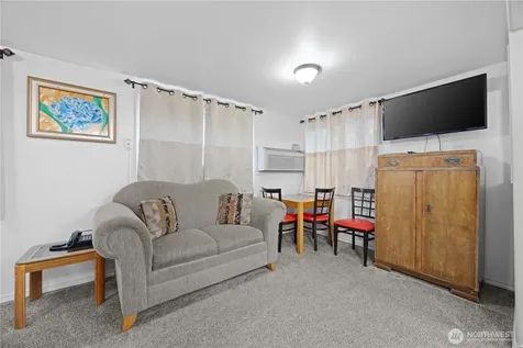 2044 W Woodin Avenue Chelan WA 98816