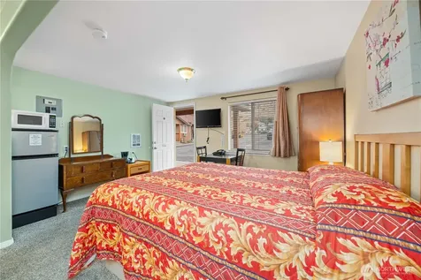2044 W Woodin Avenue Chelan WA 98816