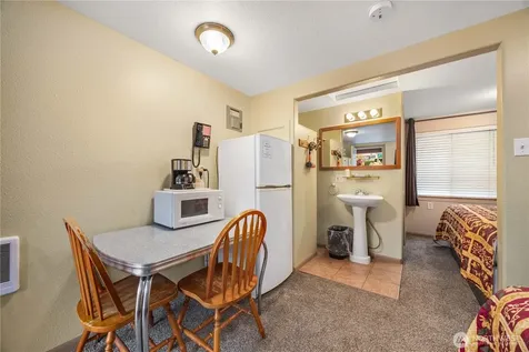 2044 W Woodin Avenue Chelan WA 98816