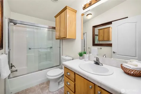9806 196th Street E Graham WA 98338