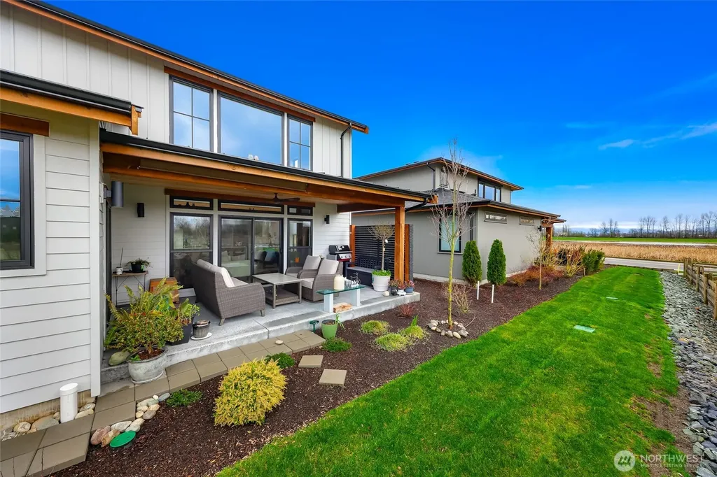 208 Pebblebrook Drive Lynden WA 98264