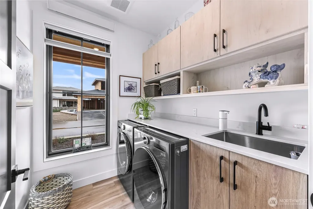 208 Pebblebrook Drive Lynden WA 98264