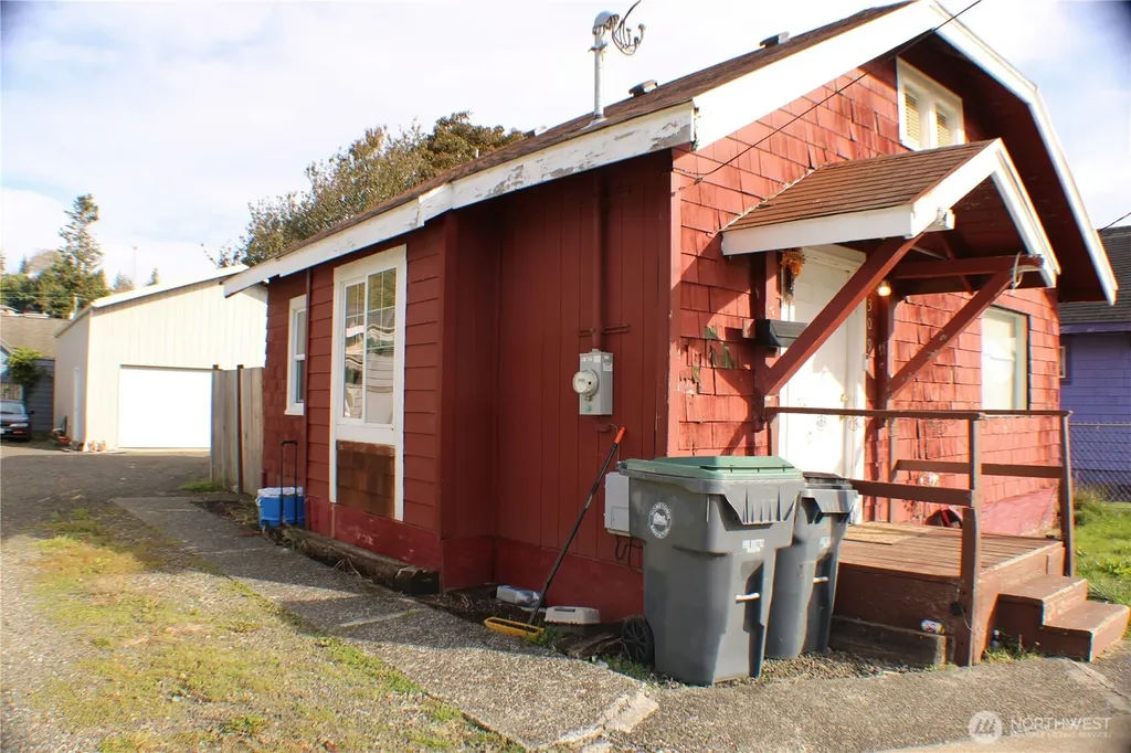 309 Eklund Avenue Hoquiam WA 98550