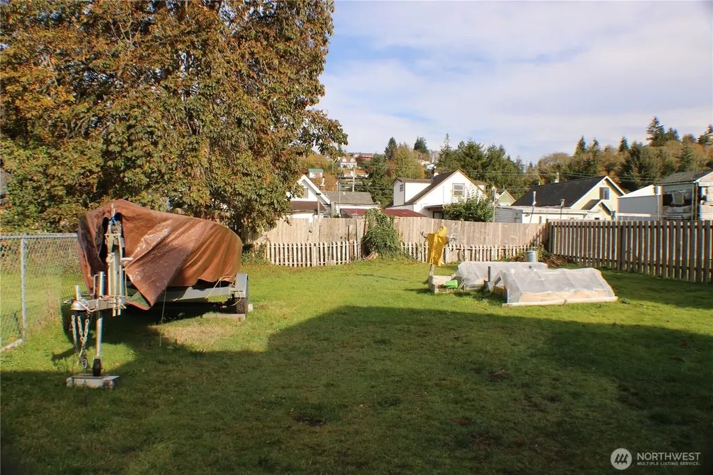 315 Eklund Avenue Hoquiam WA 98550