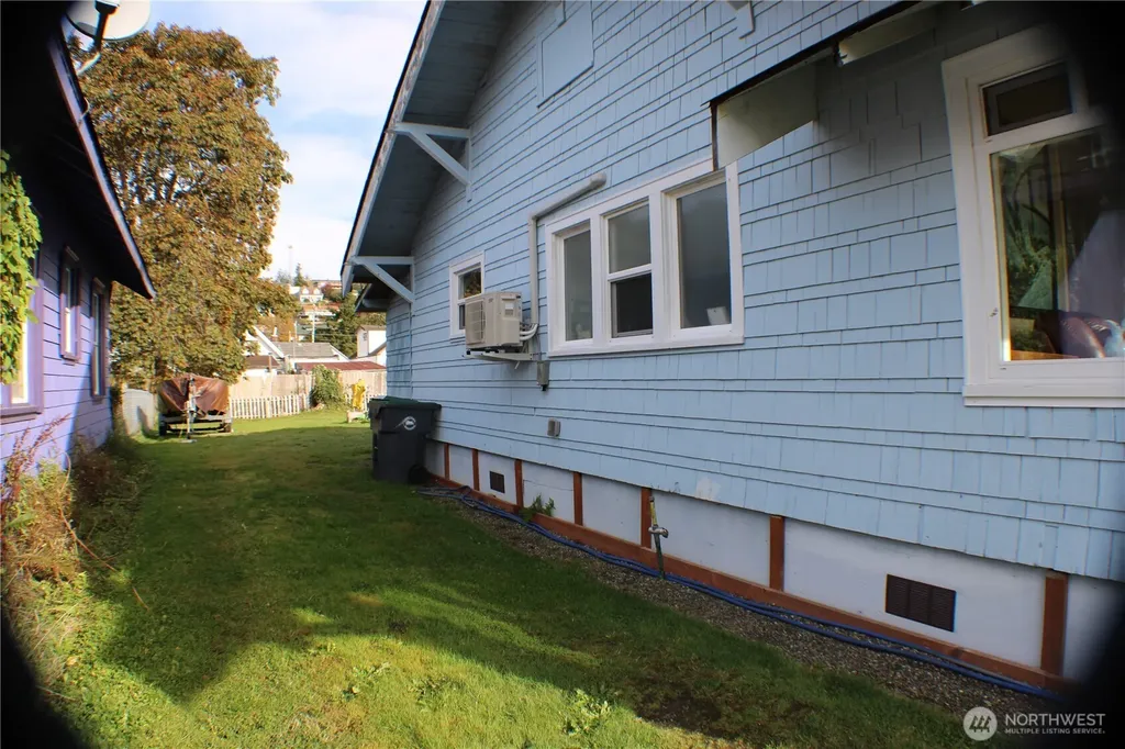 315 Eklund Avenue Hoquiam WA 98550