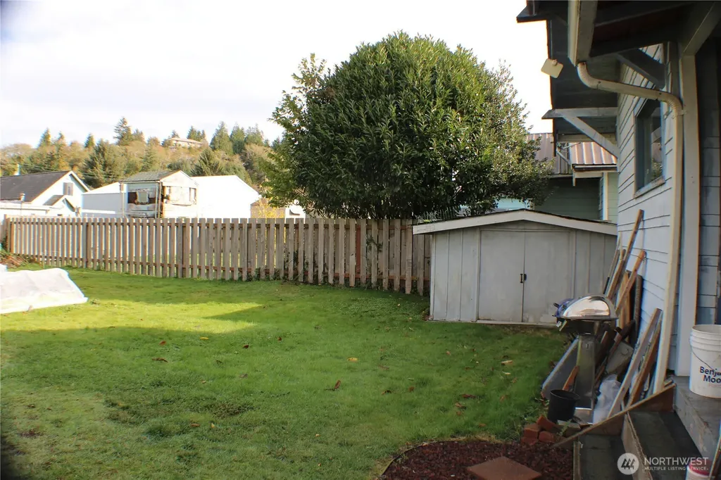 315 Eklund Avenue Hoquiam WA 98550