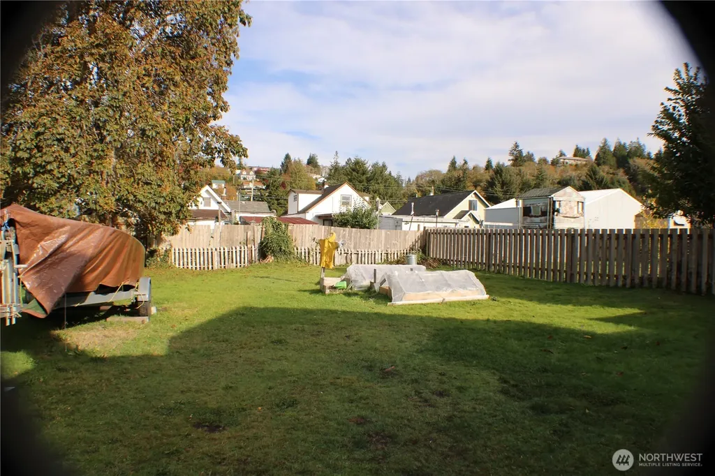 315 Eklund Avenue Hoquiam WA 98550