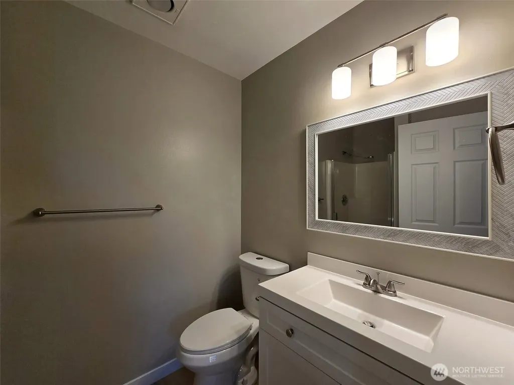 12432 SE 272 Place Kent WA 98030