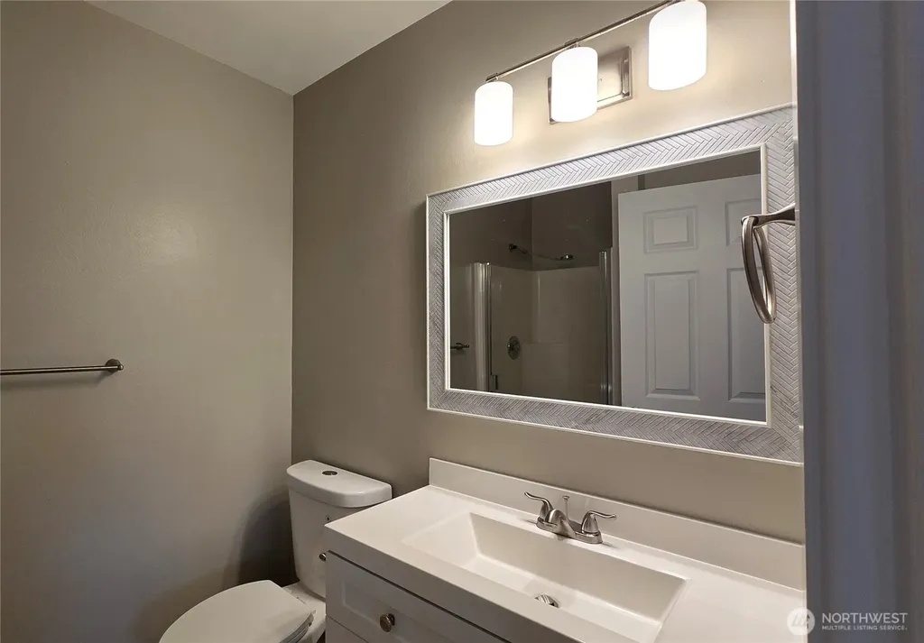 12432 SE 272 Place Kent WA 98030