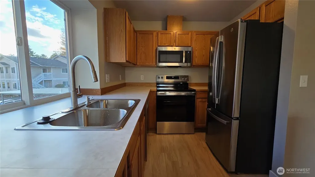 12432 SE 272 Place Kent WA 98030