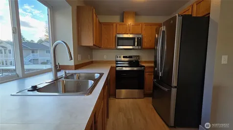 12432 SE 272 Place Kent WA 98030