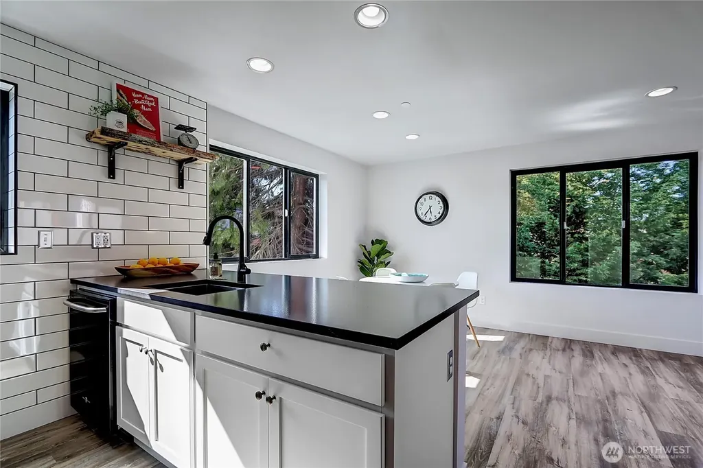 1126 N 90th Street Seattle WA 98103