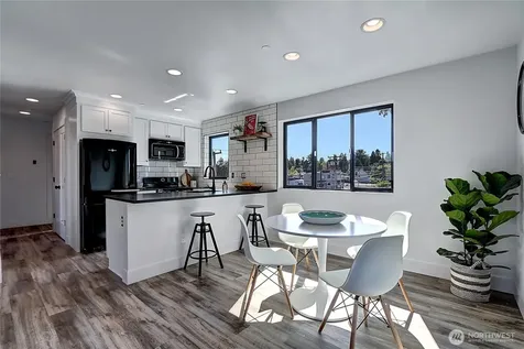 1126 N 90th Street Seattle WA 98103