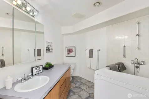 211 Basswood Drive Silverlake WA 98645