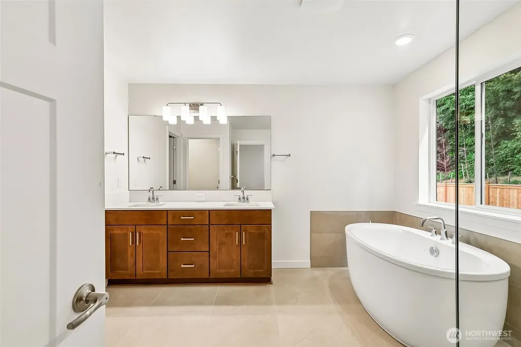 24323 13th Avenue SE Bothell WA 98021