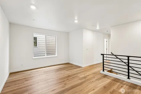 24323 13th Avenue SE Bothell WA 98021