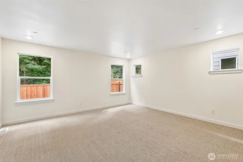 24323 13th Avenue SE Bothell WA 98021