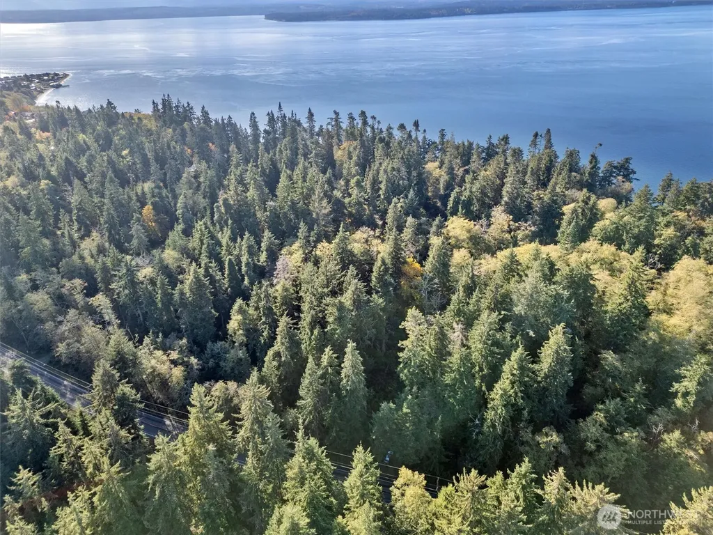 4530 Smugglers Cove Rd Road Freeland WA 98429