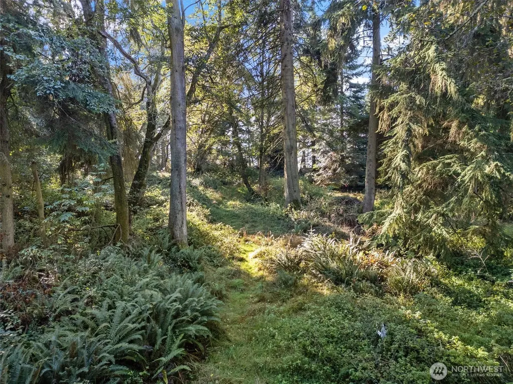 4530 Smugglers Cove Rd Road Freeland WA 98429