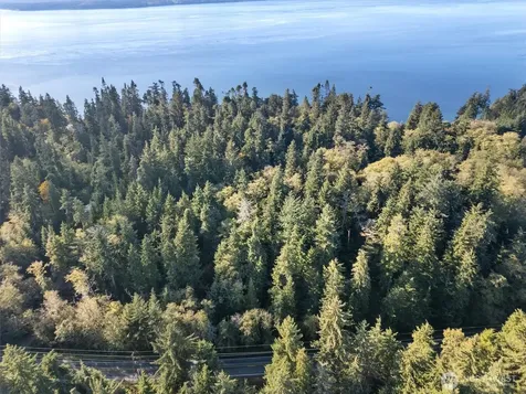 4530 Smugglers Cove Rd Road Freeland WA 98429