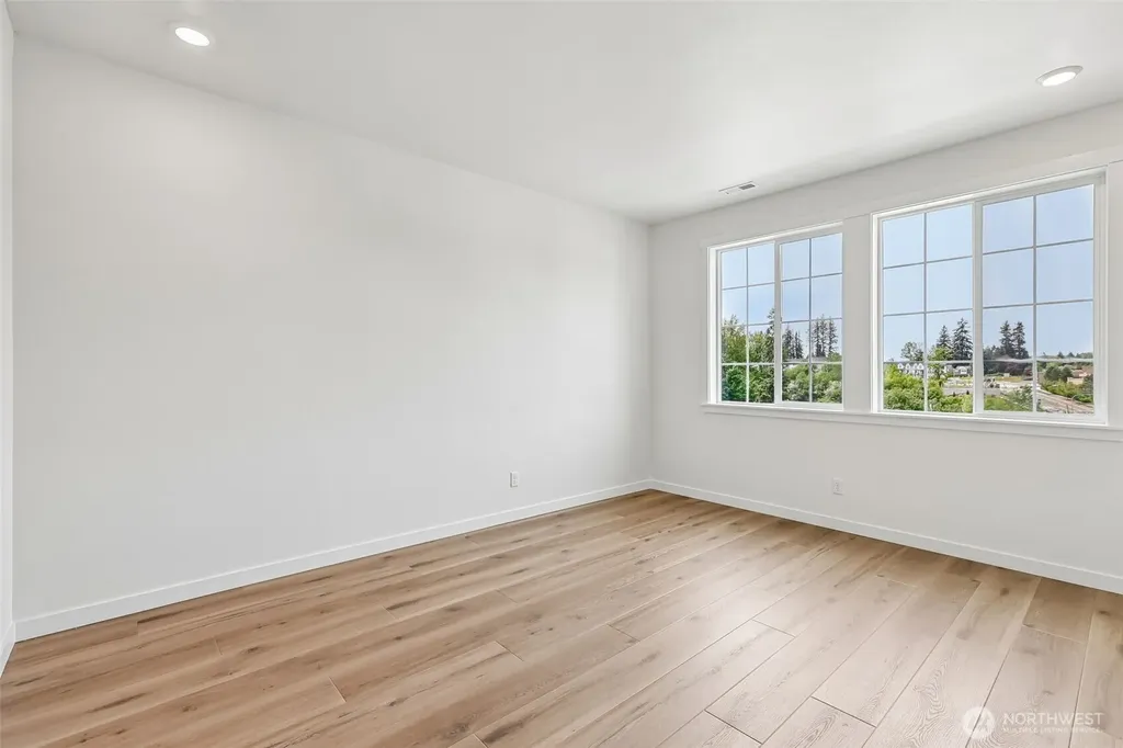 24229 13th Avenue SE Bothell WA 98021