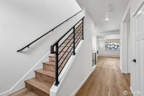 24229 13th Avenue SE Bothell WA 98021