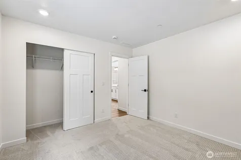 24229 13th Avenue SE Bothell WA 98021
