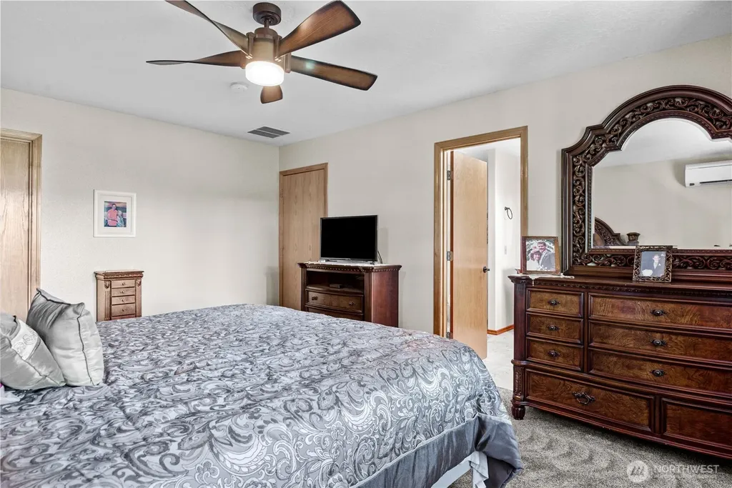 130 Mosswood Lane Longview WA 98632