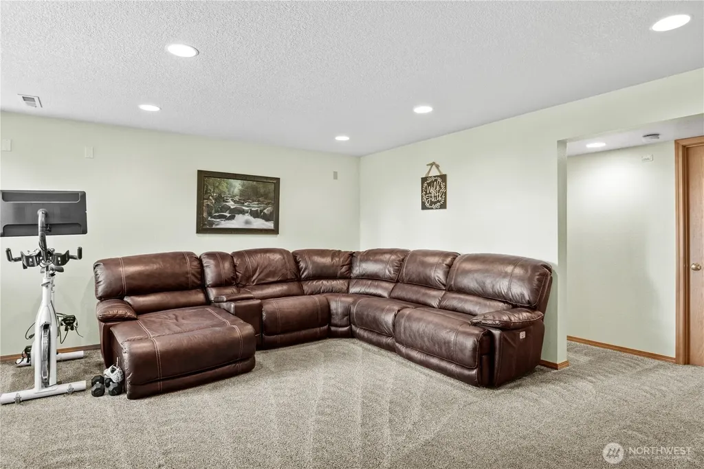 130 Mosswood Lane Longview WA 98632