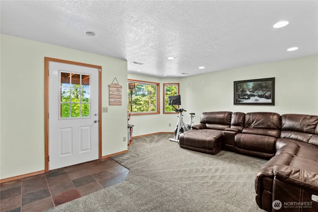 130 Mosswood Lane Longview WA 98632