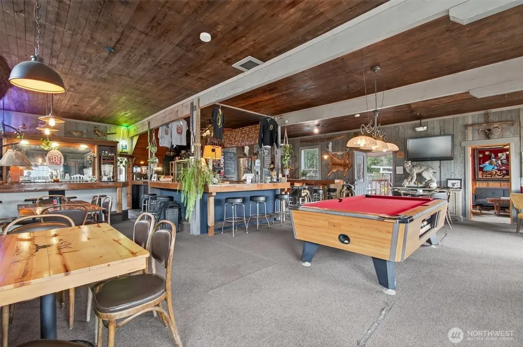 8 Fairgrounds Road Skamokawa WA 98647