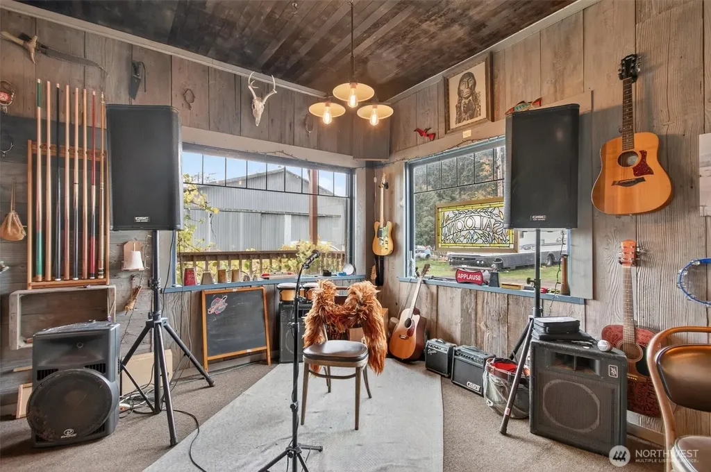 8 Fairgrounds Road Skamokawa WA 98647