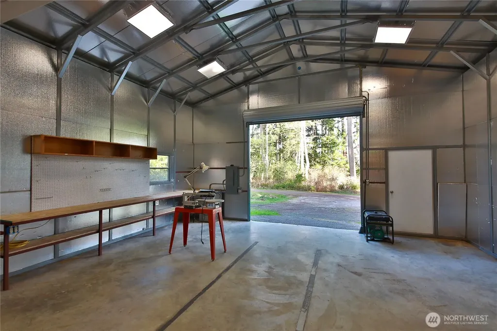 963 Little Valley Lane Freeland WA 98249